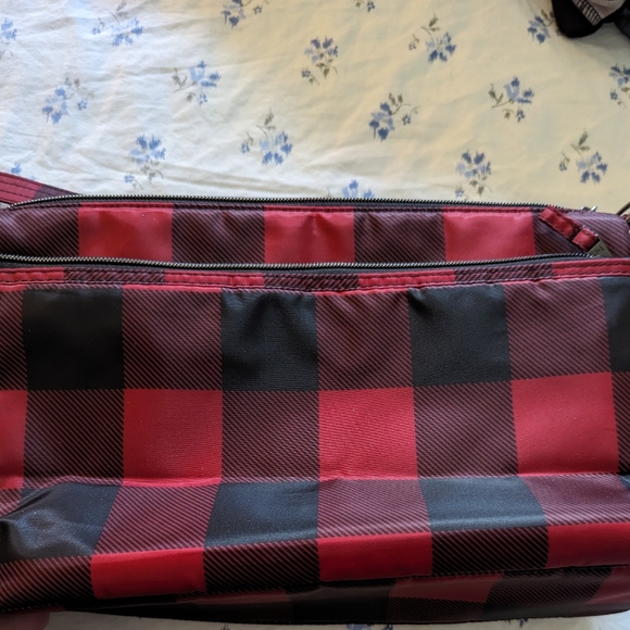 Lug Stretch in Buffalo Check Red NWOT - Picture 2 of 5